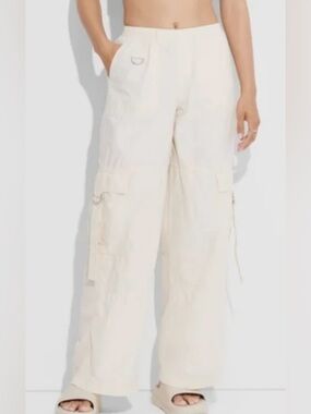Wild Fable Off - White Cargo Pants • Size XXS